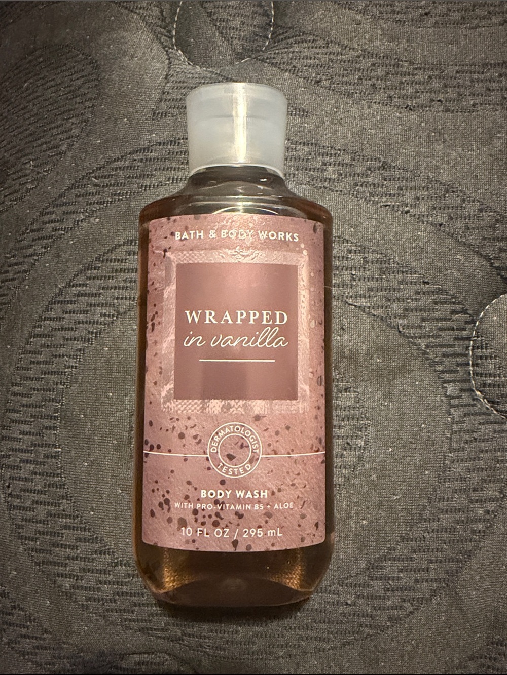 Bath & Body Works Wrapped in Vanilla Body Wash - Brown and Pink Label